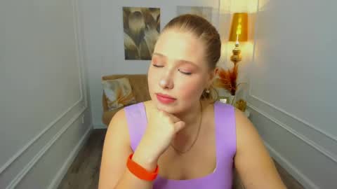 Snapshot of sweetdaylight chatting on 05.10.26 sweetdaylight online show from 05.10.26