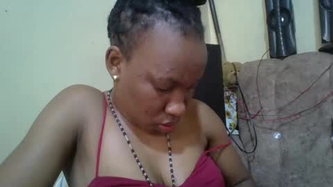 sweetdiva2012 online show from 10.28.25