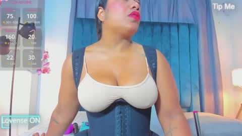 Snapshot of sweetebony_69 chatting on 05.04.26 Mia online show from 05.04.26