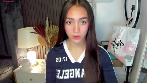 Snapshot of sweetestmallow chatting on 01.15.25 mallow online show from 01.15.25