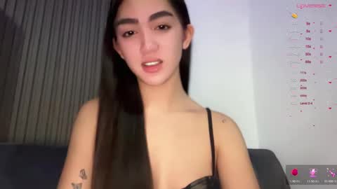 Snapshot of sweetestmallow chatting on 10.17.25 mallow online show from 10.17.25