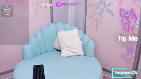 Snapshot of sweetgirl4u_ chatting on 02.09.25 MIA  online show from 02.09.25
