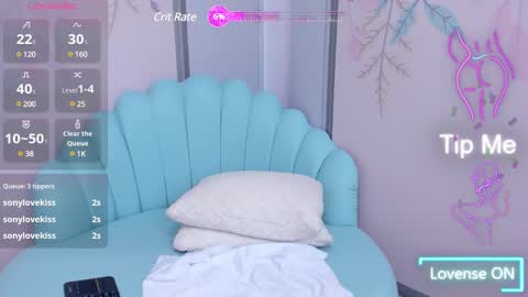 Snapshot of sweetgirl4u_ chatting on 02.14.25 MIA  online show from 02.14.25