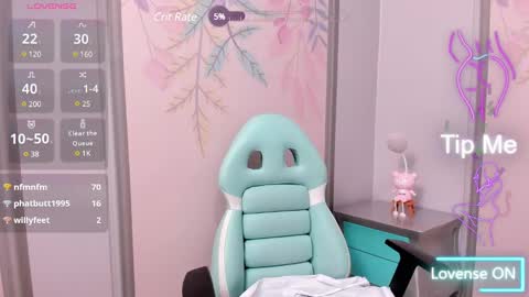 Snapshot of sweetgirl4u_ chatting on 02.17.25 MIA  online show from 02.17.25