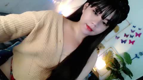 Snapshot of sweetgirl_mayxx chatting on 06.06.26 May online show from 06.06.26