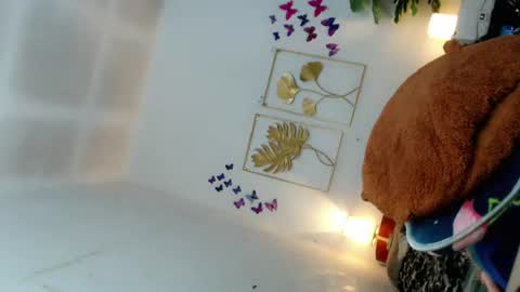 Snapshot of sweetgirl_mayxx chatting on 07.27.26 May online show from 07.27.26