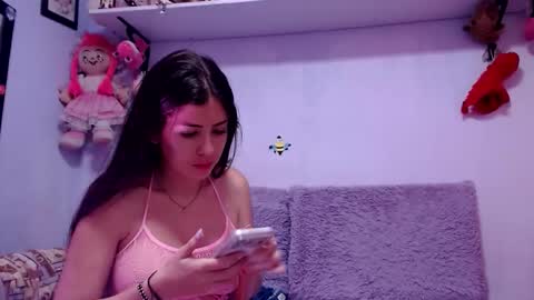 Snapshot of sweetgirsl chatting on 03.16.26 sweetgirsl online show from 03.16.26