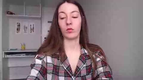 Snapshot of sweetheart_77 chatting on 03.17.26 Emma online show from 03.17.26