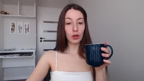 Snapshot of sweetheart_77 chatting on 04.23.26 Emma online show from 04.23.26