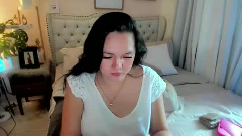 Layla online show from 03.05.26