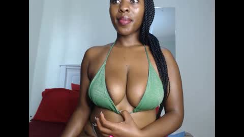 Snapshot of sweetice_01 chatting on 02.04.26 euny online show from 02.04.26