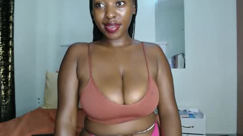 Snapshot of sweetice_01 chatting on 03.14.26 euny online show from 03.14.26