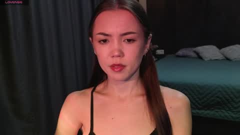 Snapshot of sweetieee_kira chatting on 04.21.26 sweetieee_kira online show from 04.21.26