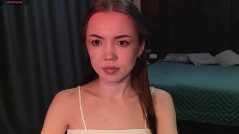 Snapshot of sweetieee_kira chatting on 04.22.26 sweetieee_kira online show from 04.22.26
