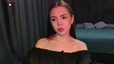 Snapshot of sweetieee_kira chatting on 05.26.26 sweetieee_kira online show from 05.26.26
