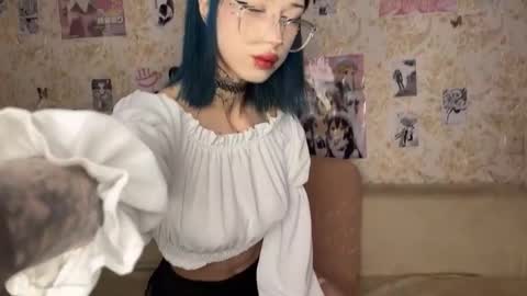 Karina online show from 11.20.25