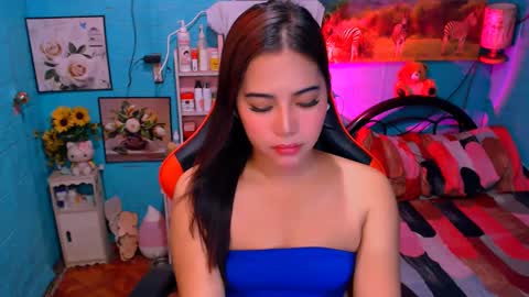 Nicole online show from 12.12.24