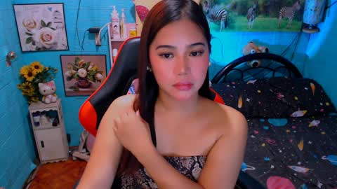 Nicole online show from 01.23.25