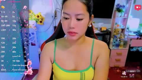 Nicole online show from 12.05.25