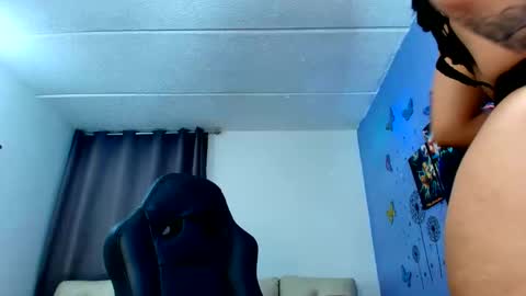 Snapshot of sweetisabella__ chatting on 03.16.26 Isabella online show from 03.16.26