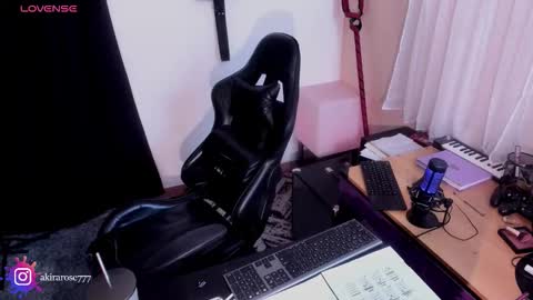 Snapshot of sweetkisses11 chatting on 03.10.26 Akirarose777 online show from 03.10.26