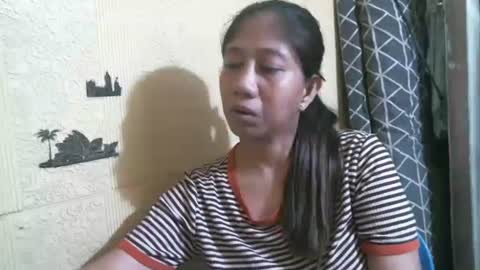 Snapshot of sweetkriss4u chatting on 12.10.24 Chris online show from 12.10.24