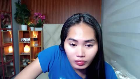 Snapshot of sweetladyboyx chatting on 10.02.25   online show from 10.02.25