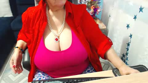 Snapshot of sweetladyrebeka chatting on 01.14.25 Rebeka online show from 01.14.25