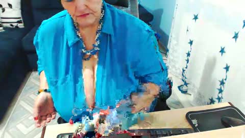 Snapshot of sweetladyrebeka chatting on 02.28.25 Rebeka online show from 02.28.25