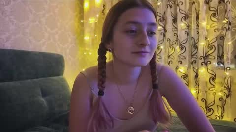 Snapshot of sweetliaison chatting on 02.15.26 sweetliaison online show from 02.15.26