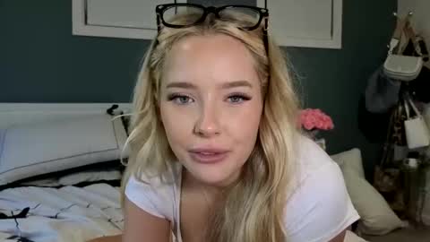 Dolly online show from 04.03.26