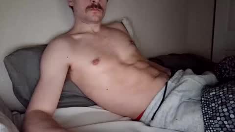 Snapshot of sweetlou22 chatting on 02.04.25 sweetlou22 online show from 02.04.25