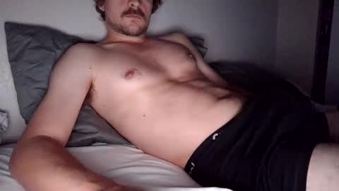 Snapshot of sweetlou22 chatting on 09.28.25 sweetlou22 online show from 09.28.25