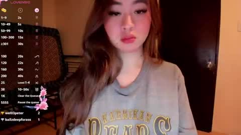Snapshot of sweetlovepinay04 chatting on 06.22.26 Zoe online show from 06.22.26