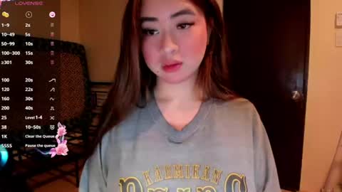 Snapshot of sweetlovepinay04 chatting on 07.07.26 Zoe online show from 07.07.26