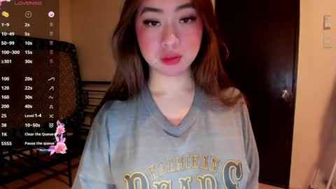 Snapshot of sweetlovepinay04 chatting on 07.13.26 Zoe online show from 07.13.26