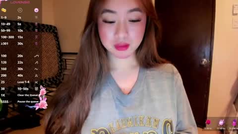 Snapshot of sweetlovepinay04 chatting on 07.16.26 Zoe online show from 07.16.26