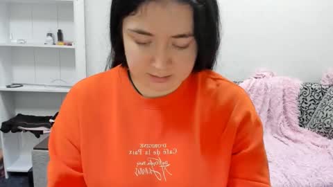 Snapshot of sweetmarylove chatting on 02.18.25 sweetmarylove online show from 02.18.25