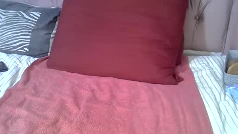 sweetmellowx1 online show from 03.12.25