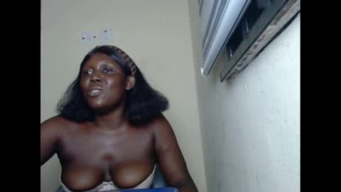 sweetnectarx online show from 02.15.25