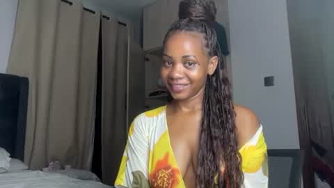 sweetnia754136 online show from 07.13.26