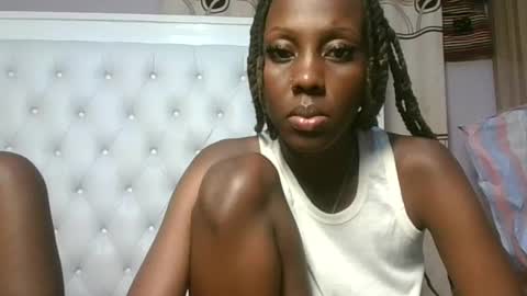 Novah girlie online show from 07.04.26