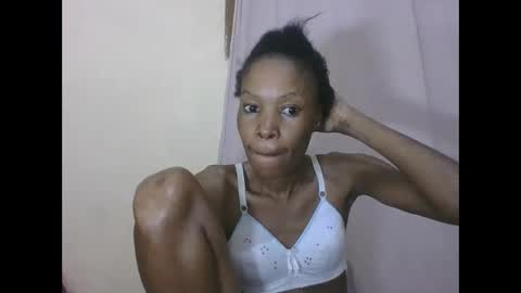 ESTHER online show from 06.04.26