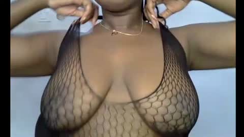 LILY BRANDY online show from 07.04.26