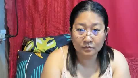 Snapshot of sweetpilipina88 chatting on 04.09.26 MIA online show from 04.09.26