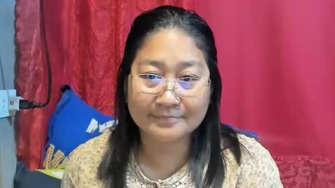 Snapshot of sweetpilipina88 chatting on 04.09.26 MIA online show from 04.09.26
