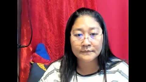 Snapshot of sweetpilipina88 chatting on 04.15.26 MIA online show from 04.15.26