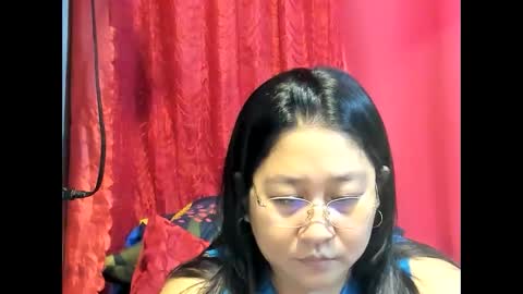 Snapshot of sweetpilipina88 chatting on 05.27.26 MIA online show from 05.27.26