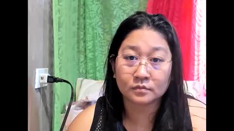 Snapshot of sweetpilipina88 chatting on 06.05.26 MIA online show from 06.05.26