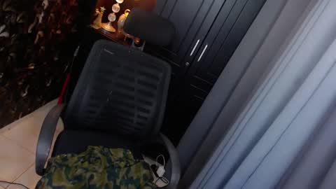 Snapshot of sweetprettyangelts chatting on 12.09.24 angelica online show from 12.09.24